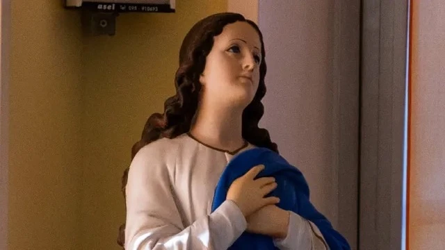 Un giorno di festa che unisce tradizione e comunità sotto il segno della fede e della condivisione.